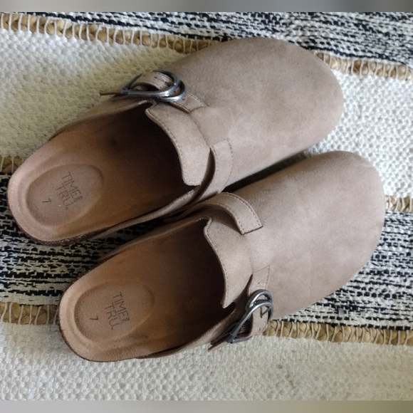 Tan Suede Slip-On Clogs - Picture 1 of 4
